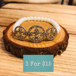 Fleur de Lis rhinestone stretch bracelet